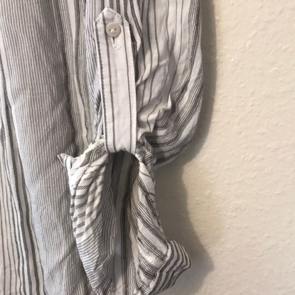 Button up striped blouse - Picture 3 of 6